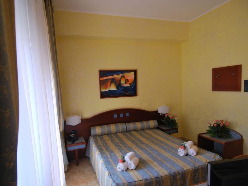 Hotel San Giuseppe - Cityhotel Catanzaro Exterior photo